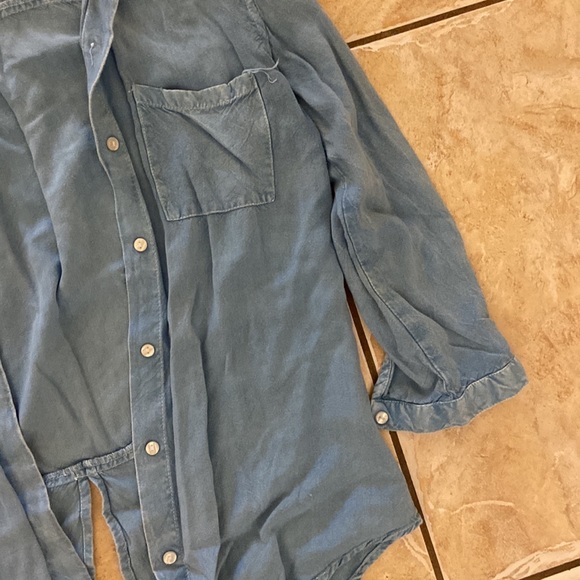 Button up - Picture 2 of 3